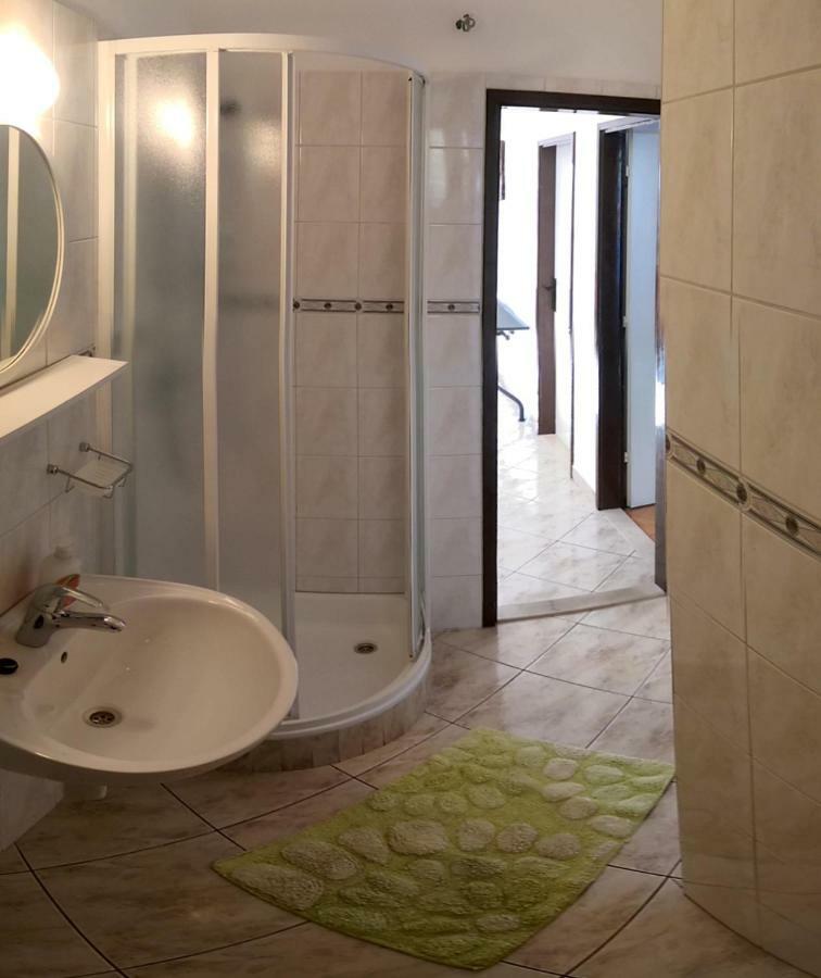 Apartmani Sandro Іван Долац Екстер'єр фото
