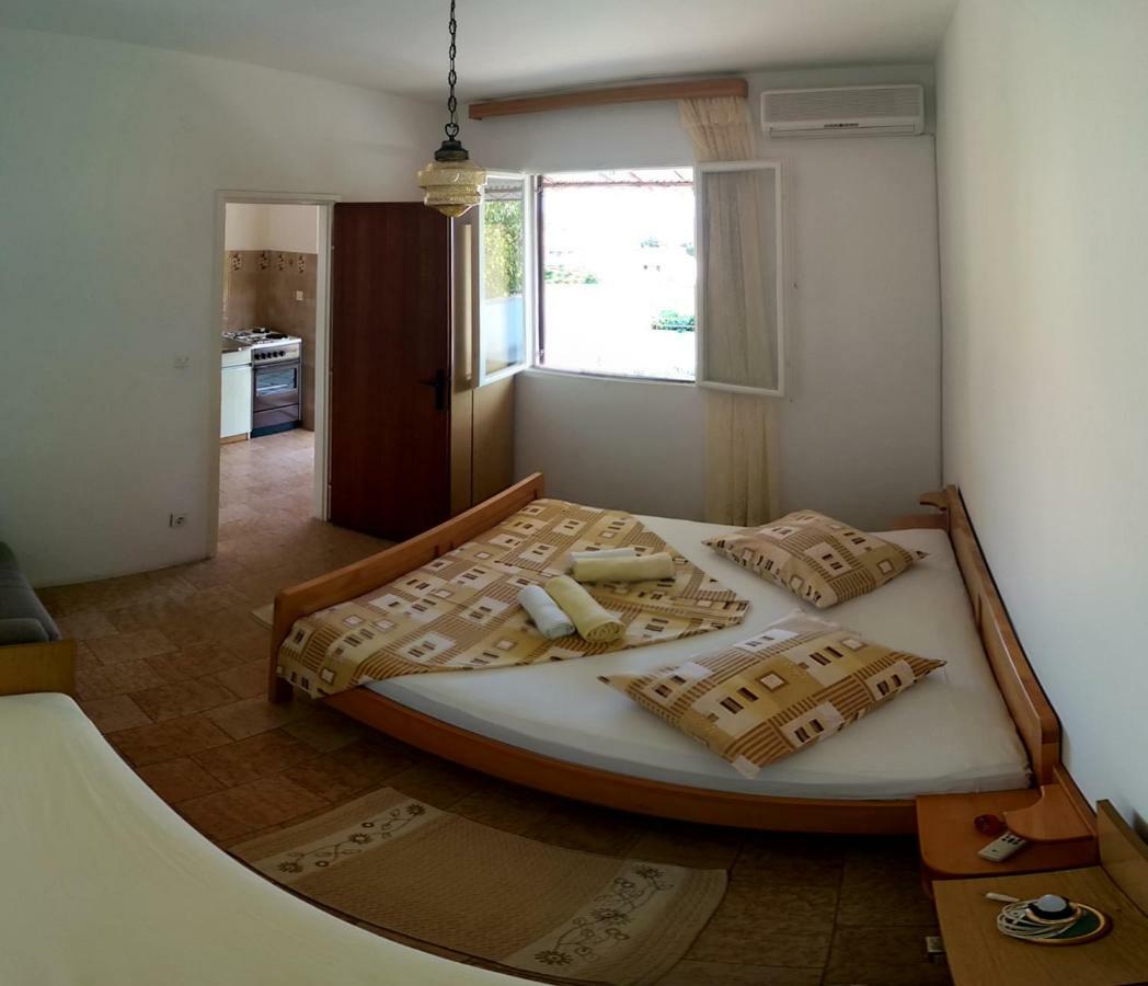 Apartmani Sandro Іван Долац Екстер'єр фото