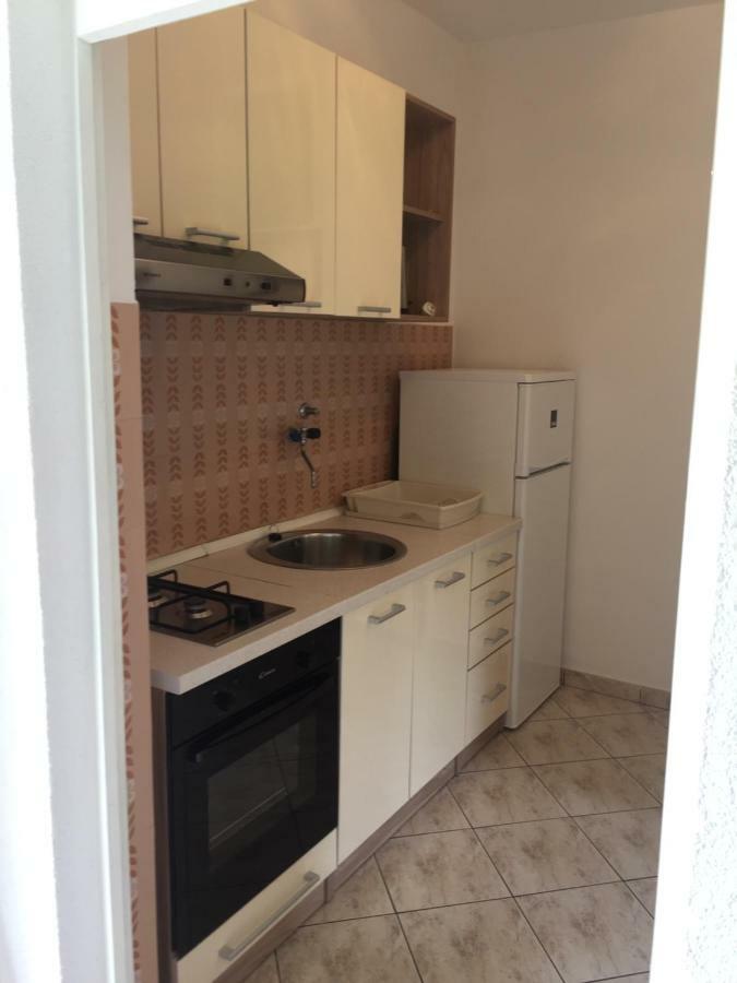 Apartmani Sandro Іван Долац Екстер'єр фото